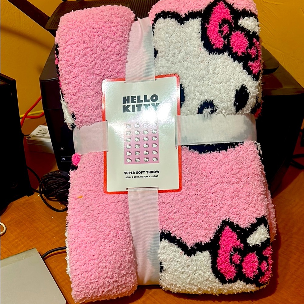 Hello kitty blanket